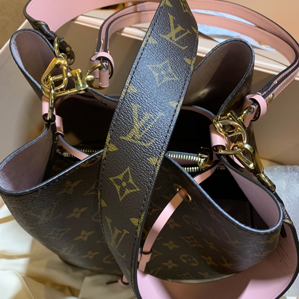 LOUIS VUITTON NEONOE - Picture 6 of 8